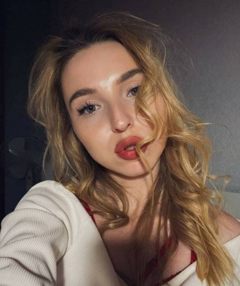 Миланочка, 22 года, 2 размер груди